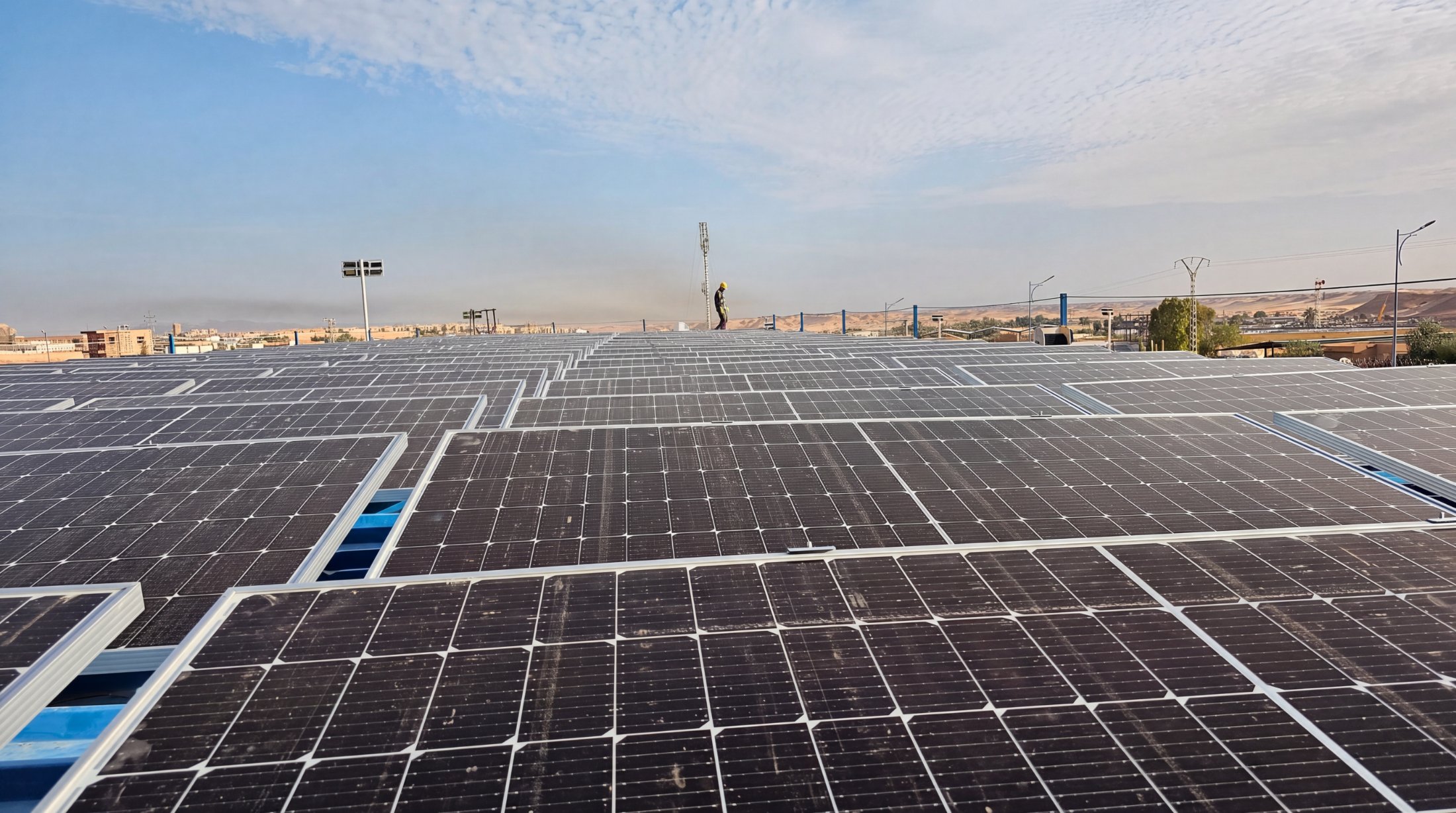 Rooftop solar arrays across the SLB MD1 base, Hassi Messaoud